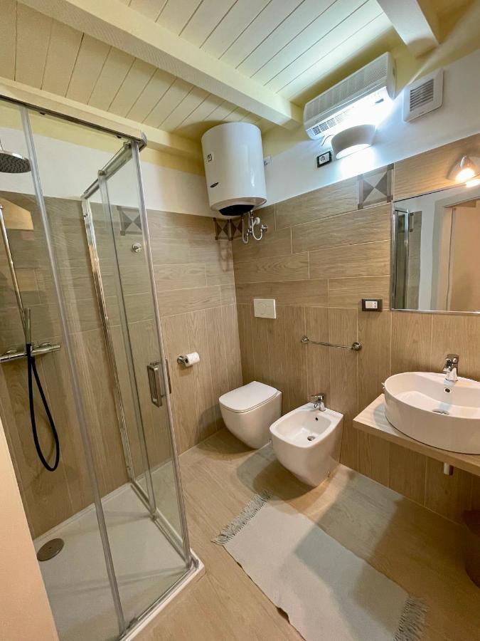 4 Balconi Rooms- Dimora Arditi B&B Lecce Exteriör bild