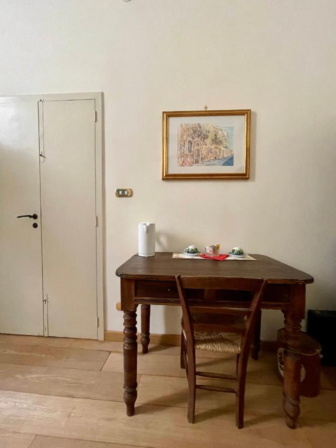 4 Balconi Rooms- Dimora Arditi B&B Lecce Exteriör bild