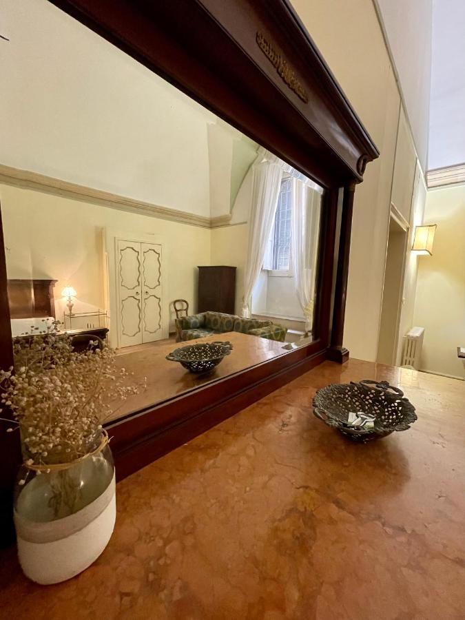 4 Balconi Rooms- Dimora Arditi B&B Lecce Exteriör bild