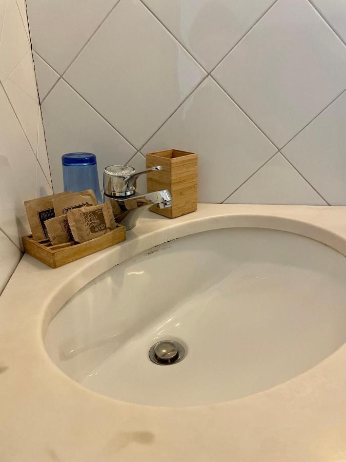 4 Balconi Rooms- Dimora Arditi B&B Lecce Exteriör bild